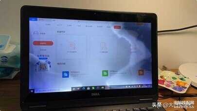 电脑屏幕用什么擦比较干净-第1张图片-王尘宇
