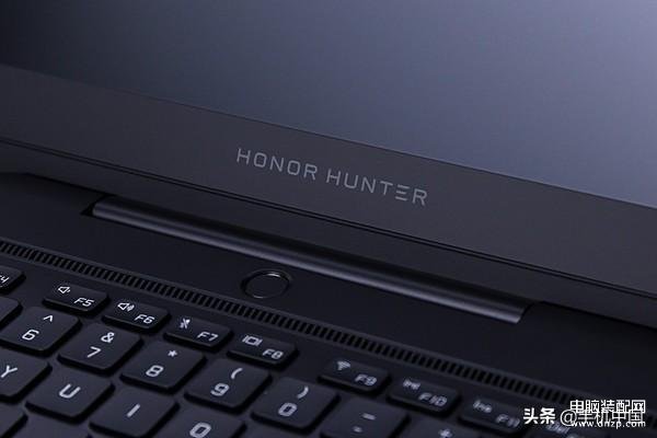 荣耀猎人游戏本V700怎么样-第1张图片-王尘宇